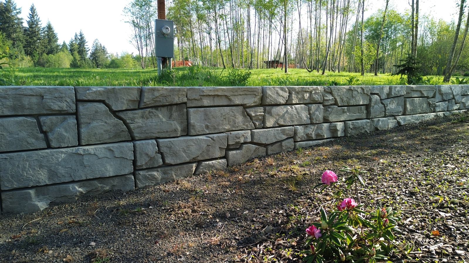 Mayfield Camp Verti-Block retaining wall, photo 4