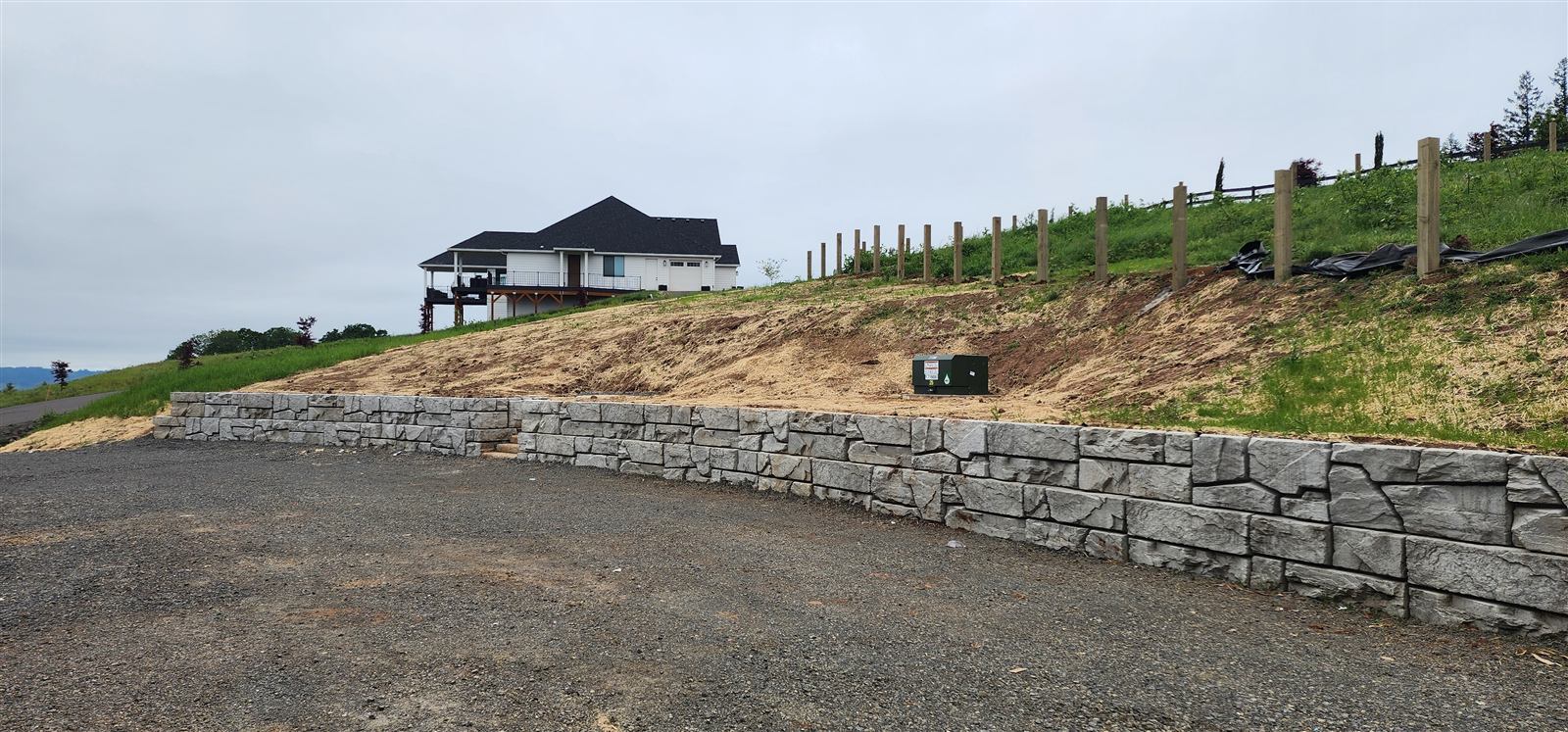 Renaissance, Verti-Block retaining wall